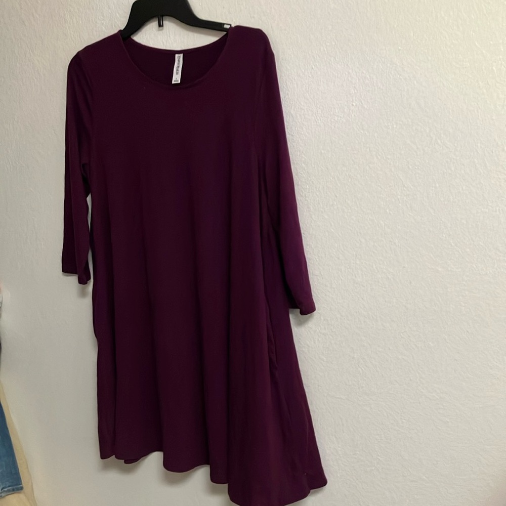 FINAL MARKDOWN Zenana premium tunic length top large
